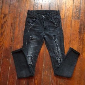 Men’s skinny ripped jeans